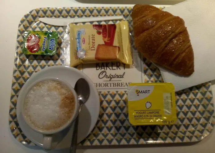 Gogol\'Ostello & Caffe Letterario